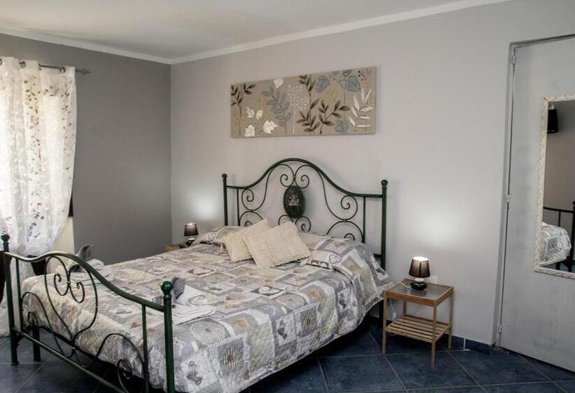 اتاق کلاسیک چهارنفره, B&b Villa San Nicola