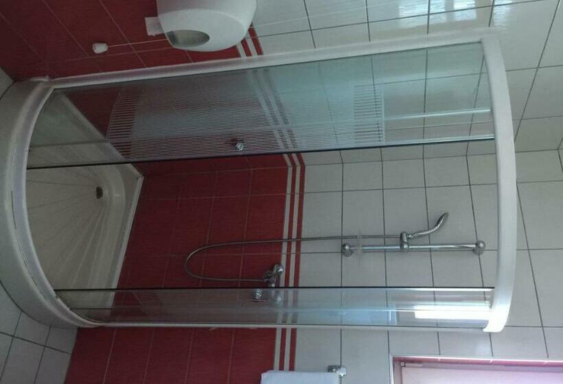 اتاق لوکس, Staccato