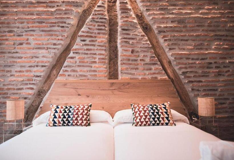 חדר סטנדרט עם מרפסת, Central Roomss