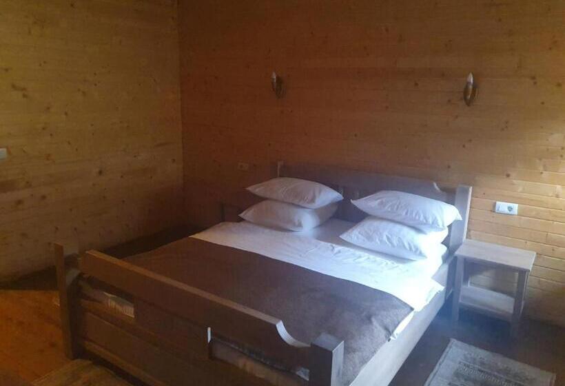 스탠다드 룸, Păstrăvăria Alex