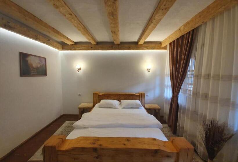 발코니 디럭스 룸, Păstrăvăria Alex