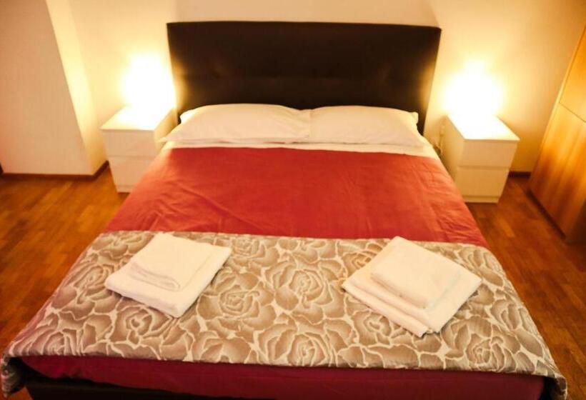 اتاق استاندارد با سرویس بهداشتی مشترک, Florence Rooms Novella