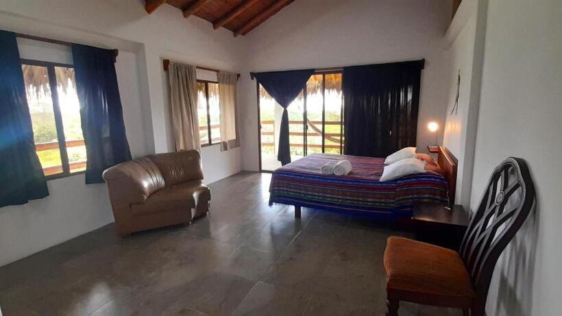 スーペリアールーム, Hosteria Guachapeli