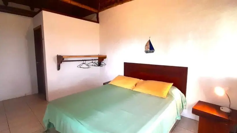 エコノミールーム, Hosteria Guachapeli