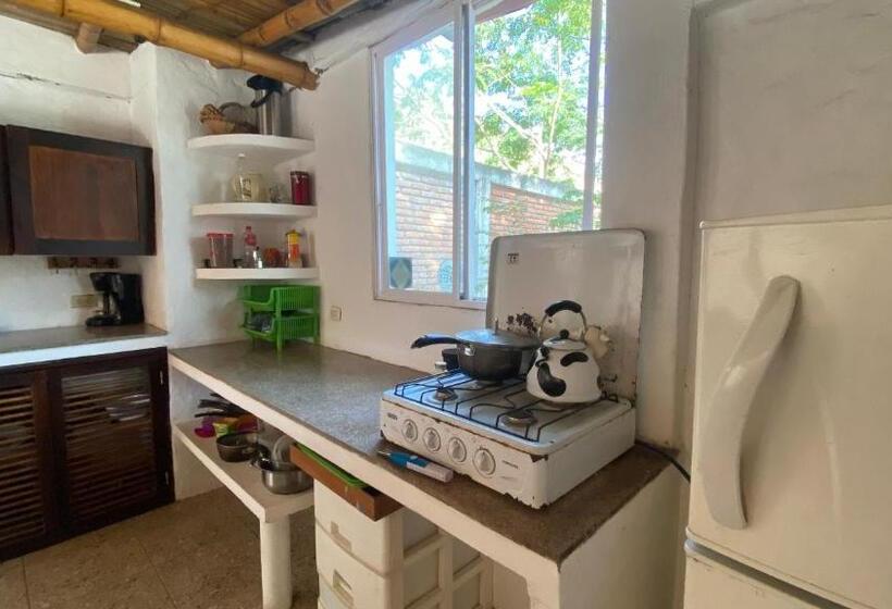 エコノミールーム, Hosteria Guachapeli