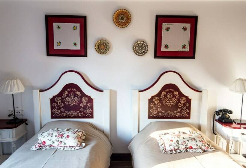 スタンダードルーム, Conacu´ Boierului