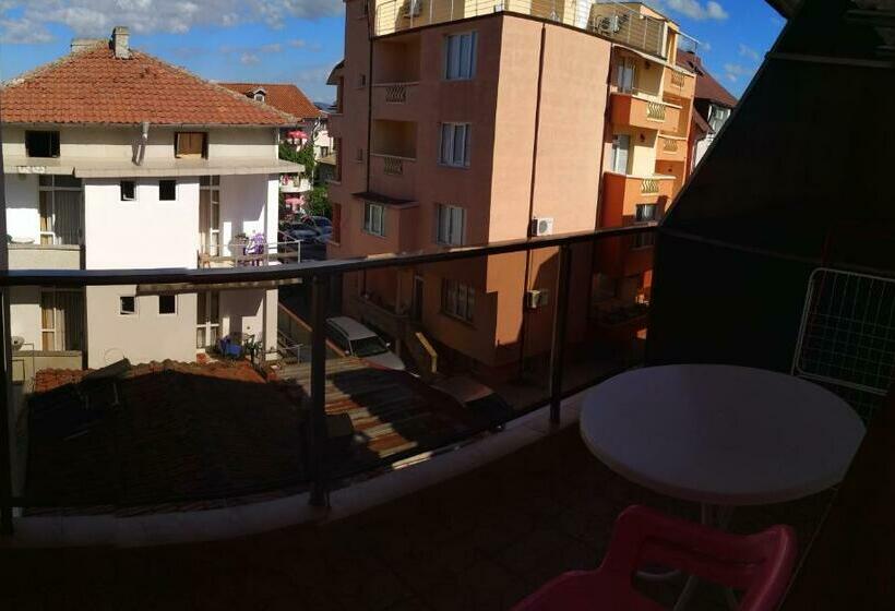 Семейный Номер, Villa Diana