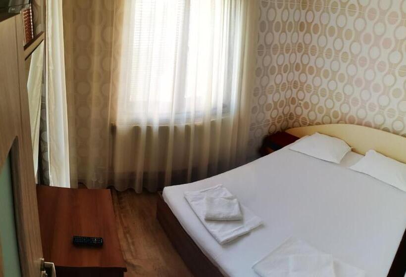Семейный Номер, Villa Diana
