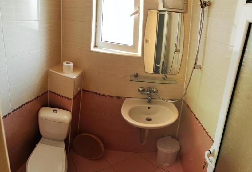 Трехместный Номер Классика, Villa Diana