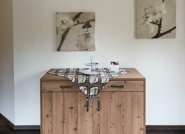 带1个卧室的带阳台的公寓, Stadler Hof