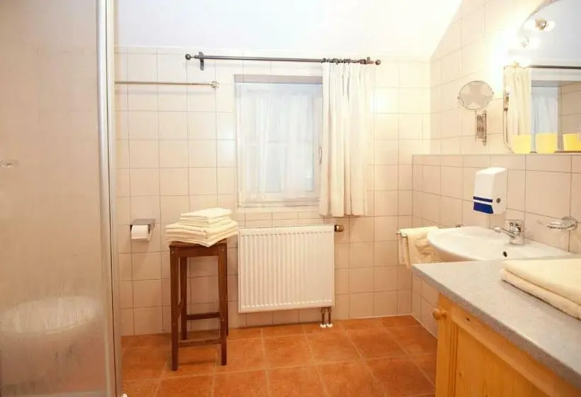 ２ベッドルームアパートメント, Stadler Hof