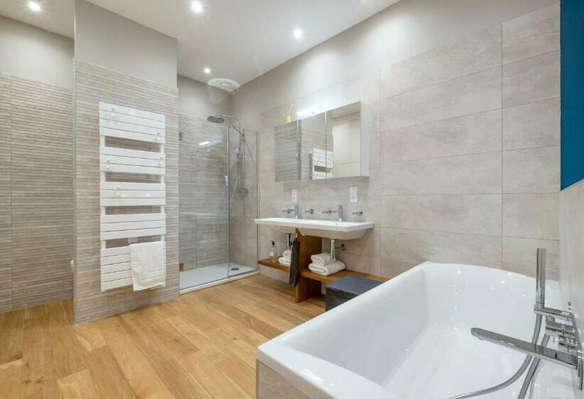 가든 전망 스위트, Escale Rochelaise B&b, Spa Bain Nordique Et Sauna Tonneau