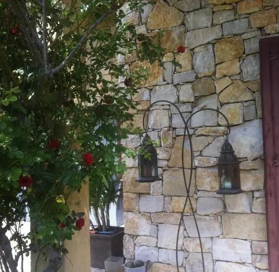 プールビュースタンダードルーム, Mas Au Cœur De La Provence & Spa
