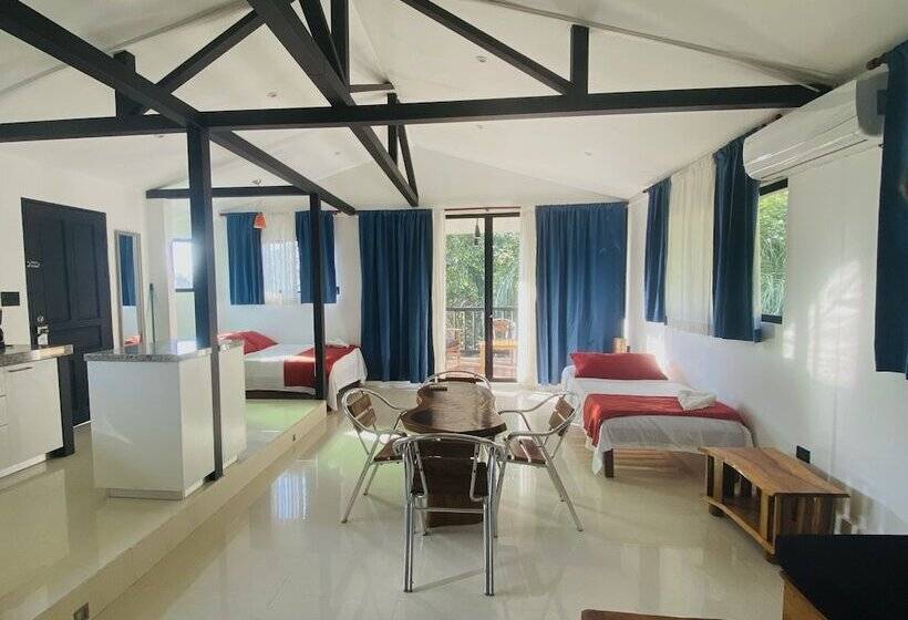 스탠다드 스튜디오 (테라스구비), Fuego Lodge