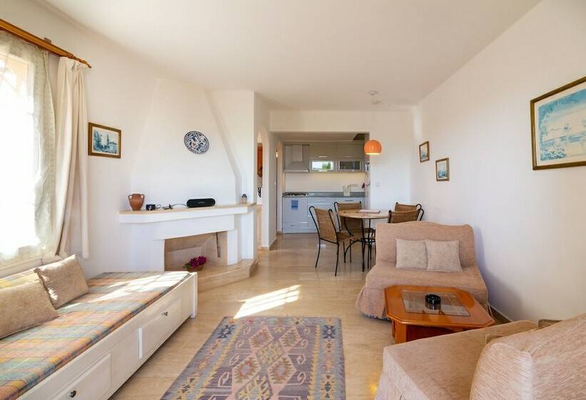 آپارتمان 1 خوابه با چشم‌انداز باغ, Korsan Apartments
