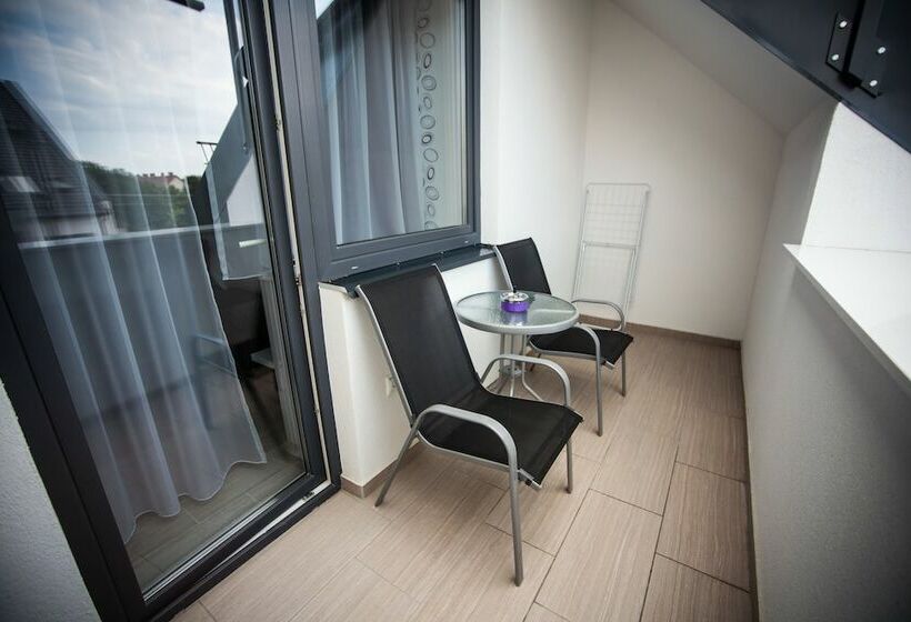 آپارتمان سوپریور 1 خوابه, Zafir Apartmanhaz