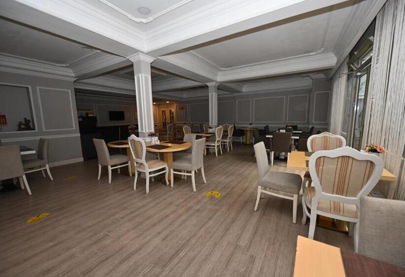 Üç Kişilik Klasik oda, Albatros Premier Hotel   Special Class