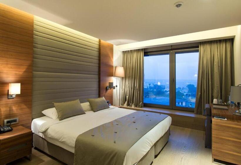 オーシャンビュースタンダードルーム, Arcadia Blue Istanbul