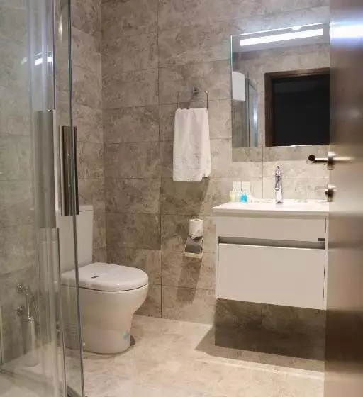 اتاق خانوادگی, Arcadia Blue Istanbul