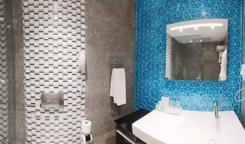 اتاق خانوادگی با چشم‌انداز دریا, Arcadia Blue Istanbul