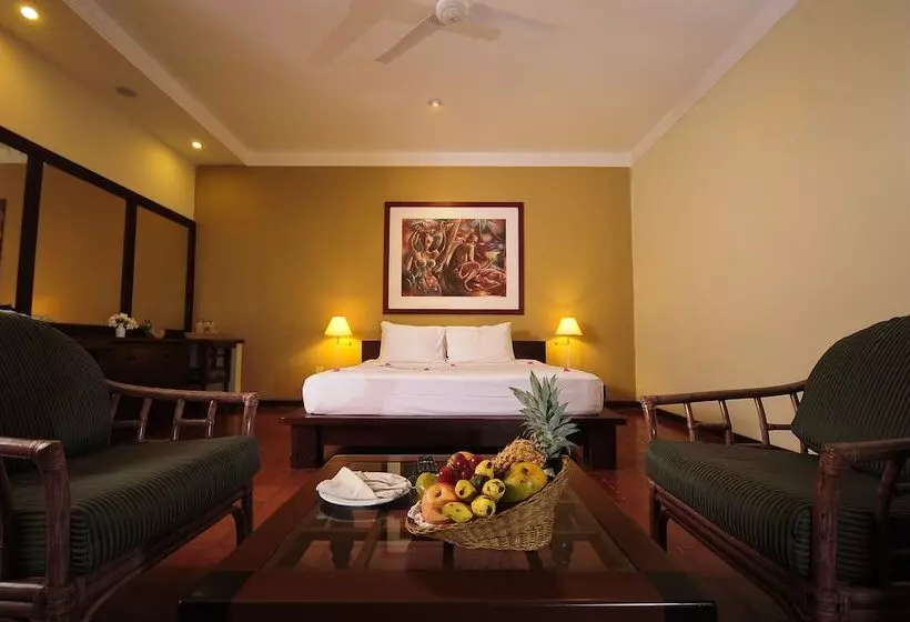 Deluxe Kolmen Hengen Huone, Club Palm Bay