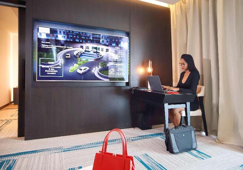 Номер Deluxe, Courtyard By Marriott Warsaw Airport