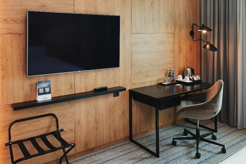 Номер Superior Кровать Кинг, Courtyard By Marriott Warsaw Airport