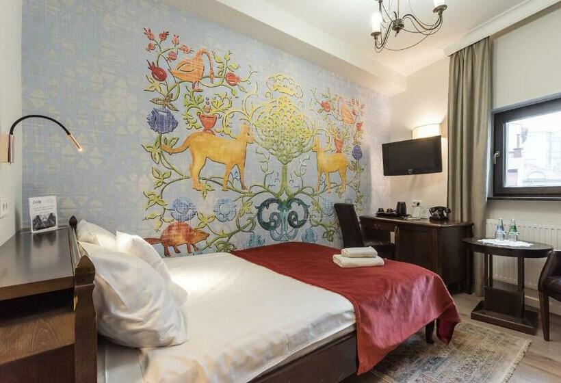 スタンダードシングルルーム, Ester