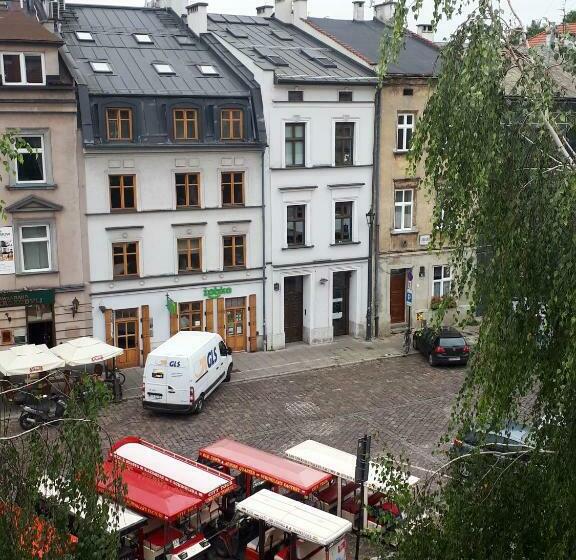 デラックスルーム, Ester