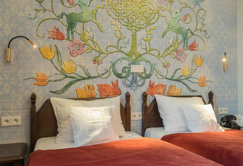 デラックスルーム, Ester