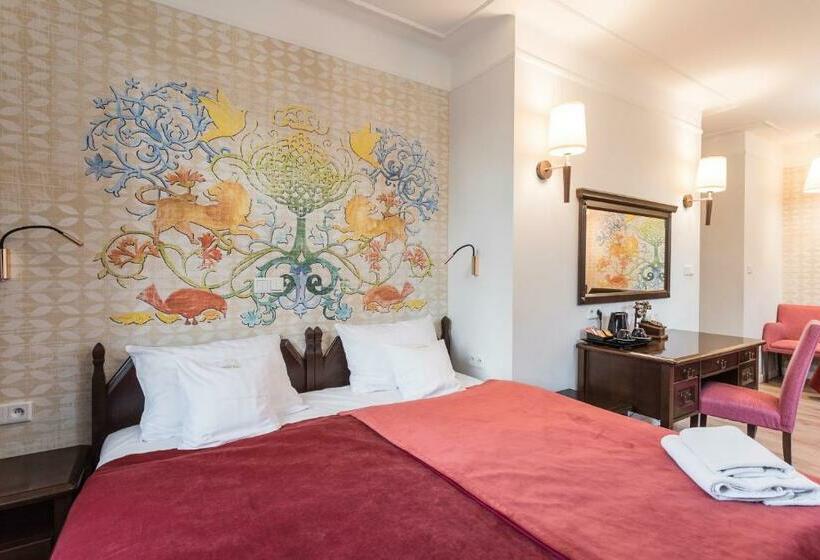 デラックスルーム, Ester