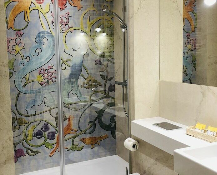 スタンダードルーム, Ester