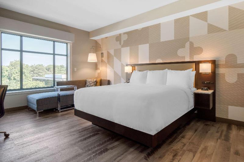 スタンダードルーム, Ester