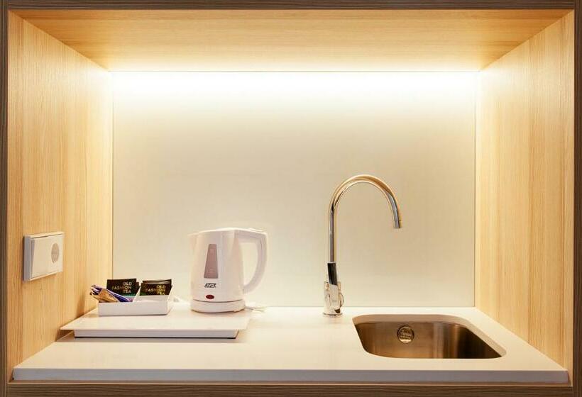 اتاق استاندارد, Globales Acis y Galatea