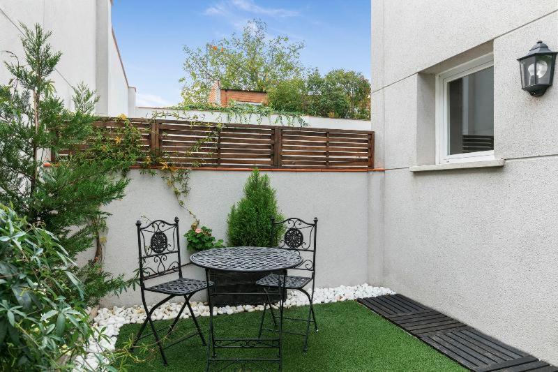 اتاق استاندارد, Globales Acis y Galatea