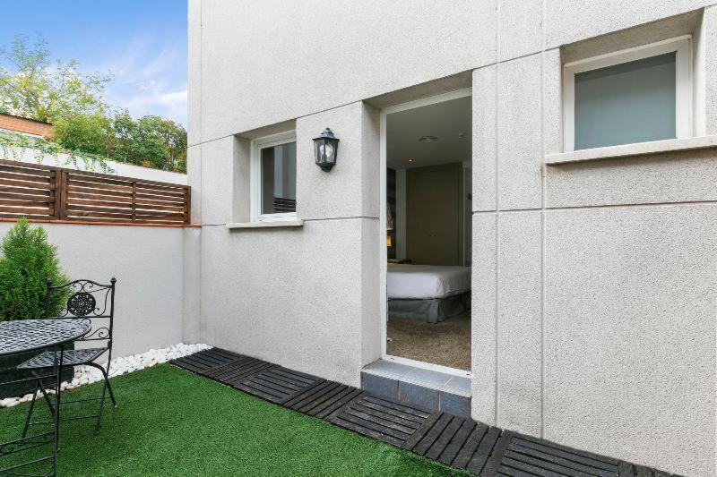 اتاق استاندارد, Globales Acis y Galatea