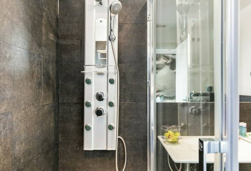 اتاق استاندارد, Globales Acis y Galatea