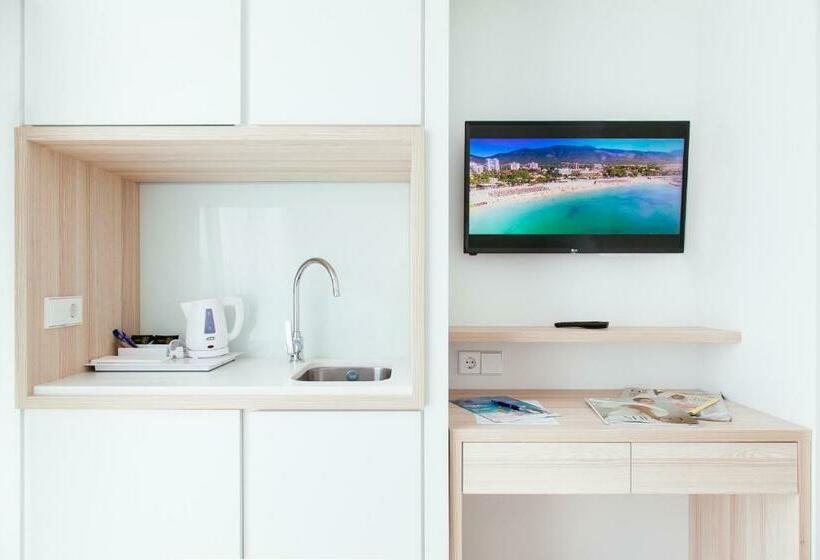 اتاق استاندارد یک نفره, Globales Acis y Galatea