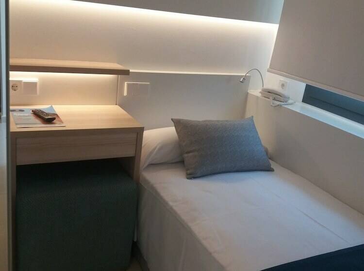 اتاق استاندارد یک نفره, Globales Acis y Galatea