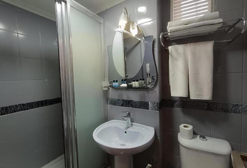 اتاق لوکس, Golden Horn