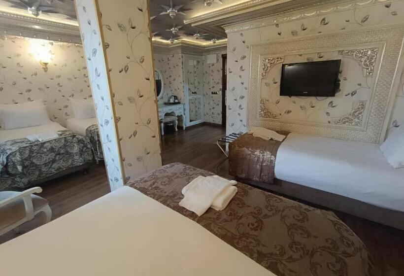 اتاق خانوادگی, Golden Horn