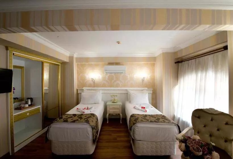 اتاق استاندارد چهار تخته, Golden Horn