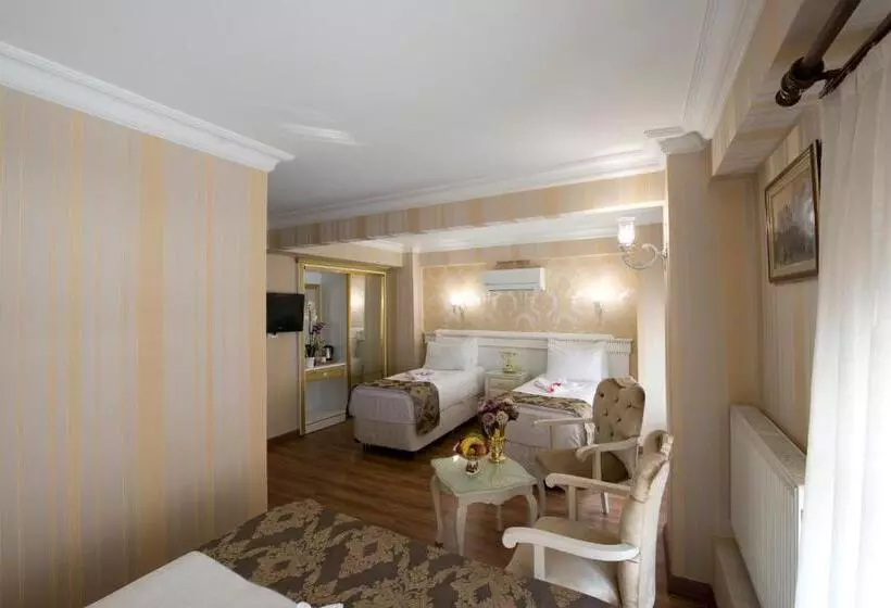 اتاق استاندارد چهار تخته, Golden Horn