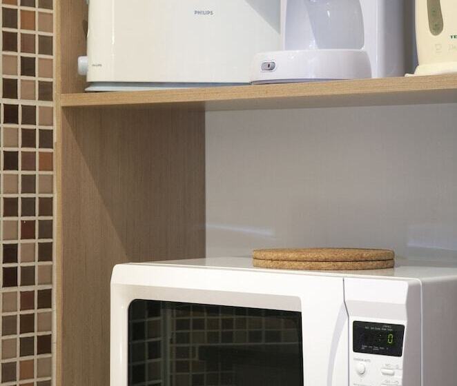 آپارتمان خانوادگی 2 خوابه, Home Paris 16