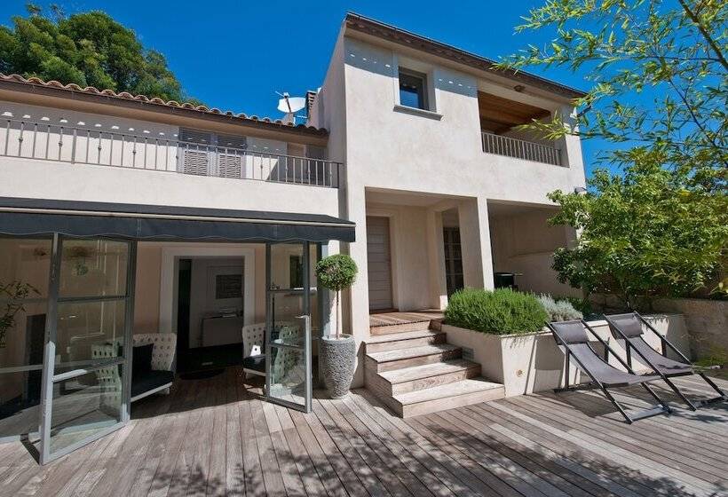 复式套房, Le Pinarello