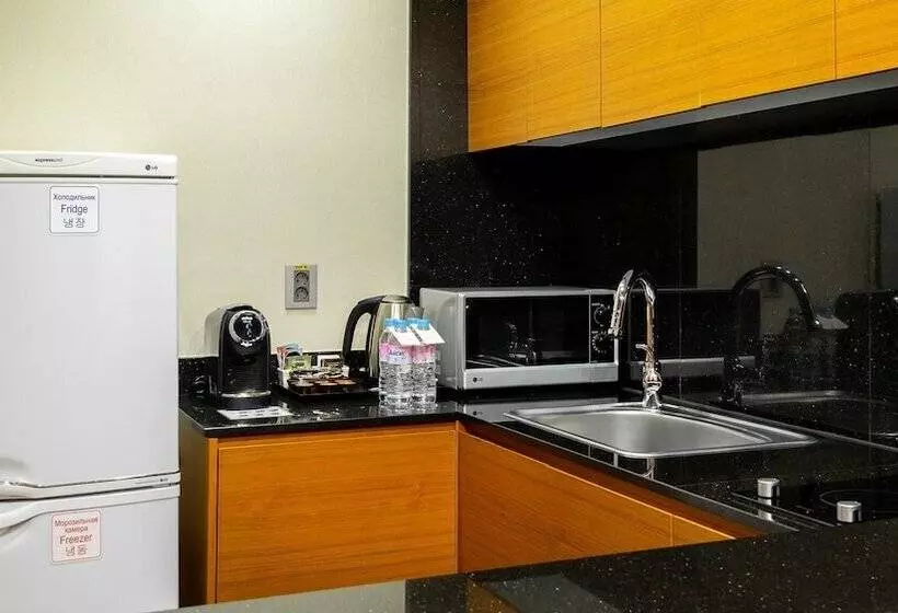 سوئیت رویال, Lotte Hotel Vladivostok