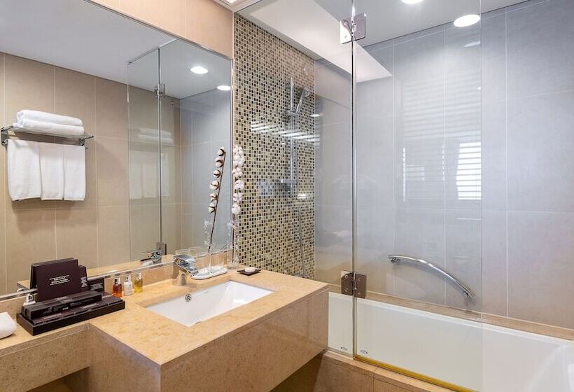 주니어 스위트, Lotte Hotel Vladivostok