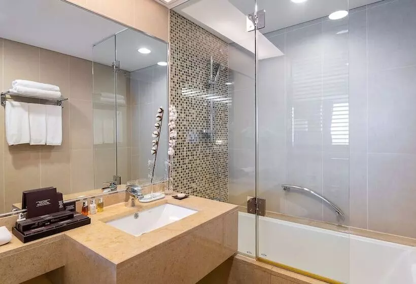 سوییت جونیور, Lotte Hotel Vladivostok