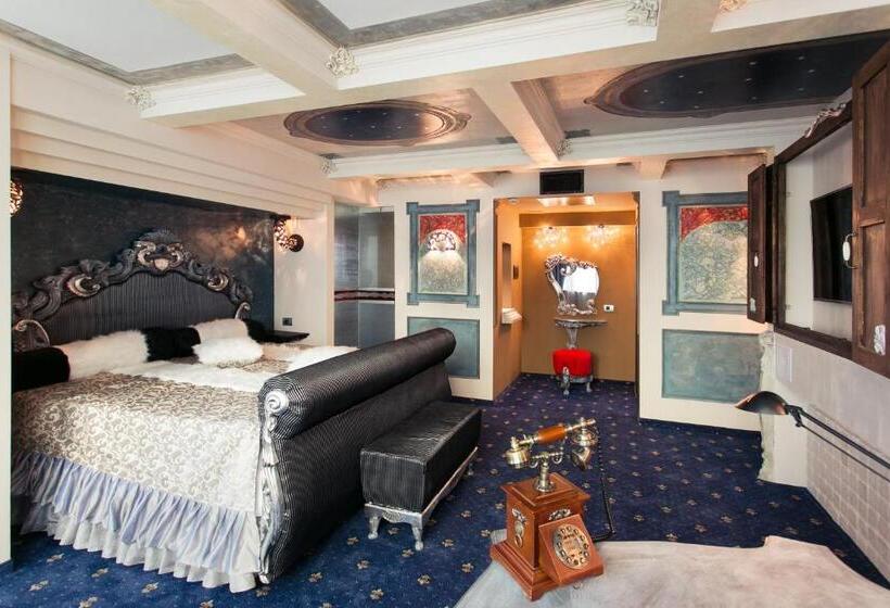 דירת חדר סופריור, Paradis