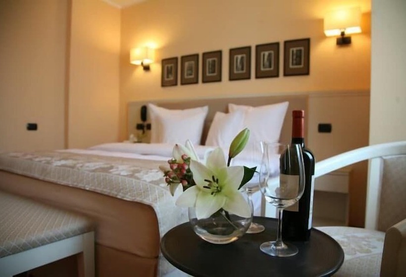 חדר סטנדרט, Paradis